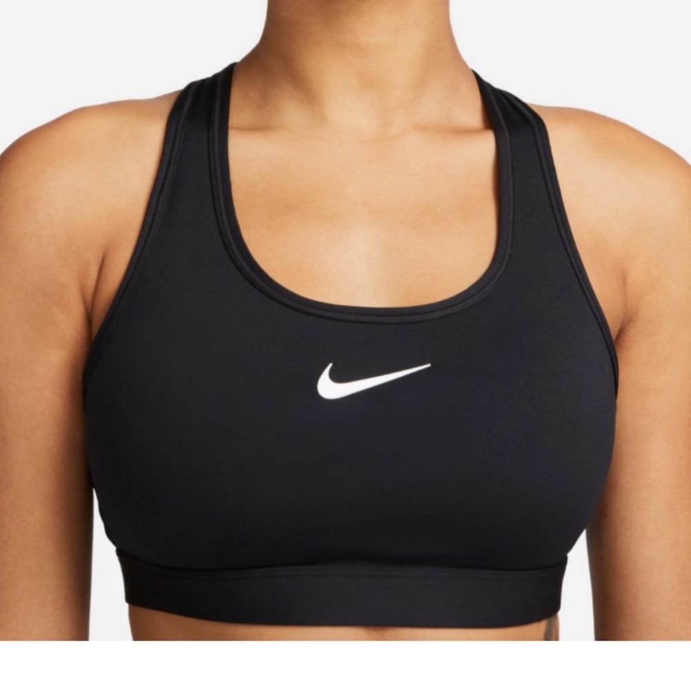 ❌SOLD❌Nike Women's Black and White Sports Bra